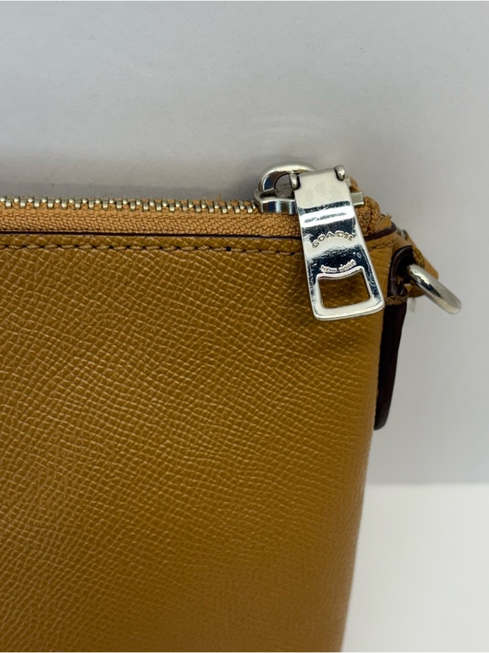 Coach Madison Tan Brown Leather East West Butterfly Dot Crossbody Bag Preppy - Picture 6 of 12